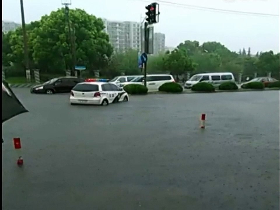 Shanghai hit by severe floods
