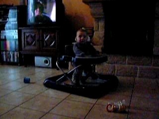 Kyllian progresse en trotteur