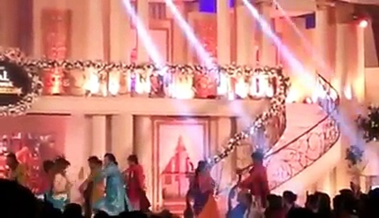 Dance Performance Bin Roye Upcoming Pakistani Movie Promotion