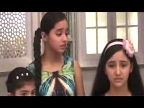 Gaytri ki vajah se Nayra hai naaraj - 24th August 2015 - Yeh Rishta Kya Kehlata hai