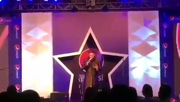 Junaid Jamshed Singing Dil Dil Pakistan live at Chaand Sitara launching Concert