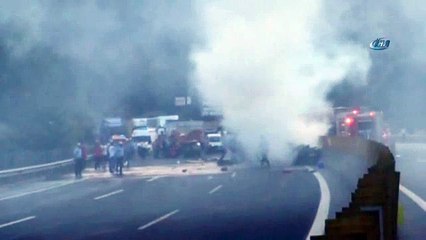 Freni boşalan TIR faciaya yol açtı: 5 ölü