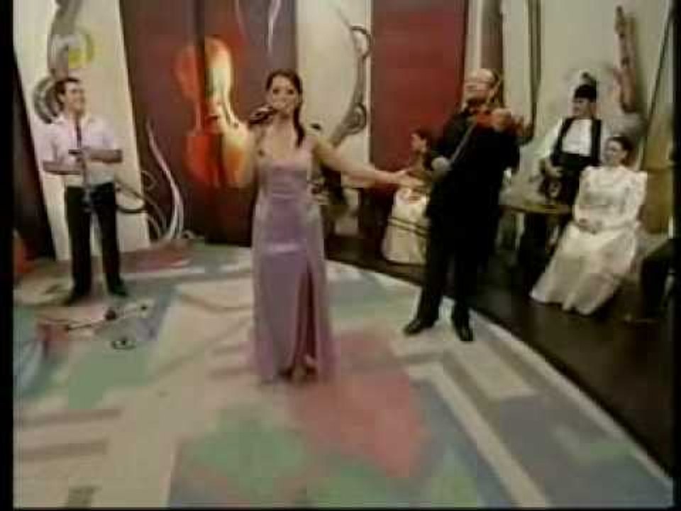 Aneta i Grupa Molika - Davaj me mila mamo vo Zajdi, zajdi