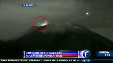 UFO flies into Volcano Popocatepetl Mexico City  TOP VIDEO