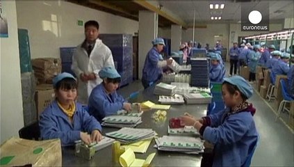 يوم أسود تشهده الأسواق الصينية بعد تراجع الأسهم بثمانية بالمئة