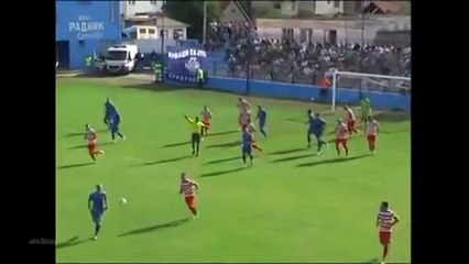 Dünyanın En Uzun Taç Atışını Atan Futbolcu Ljubo Barani
