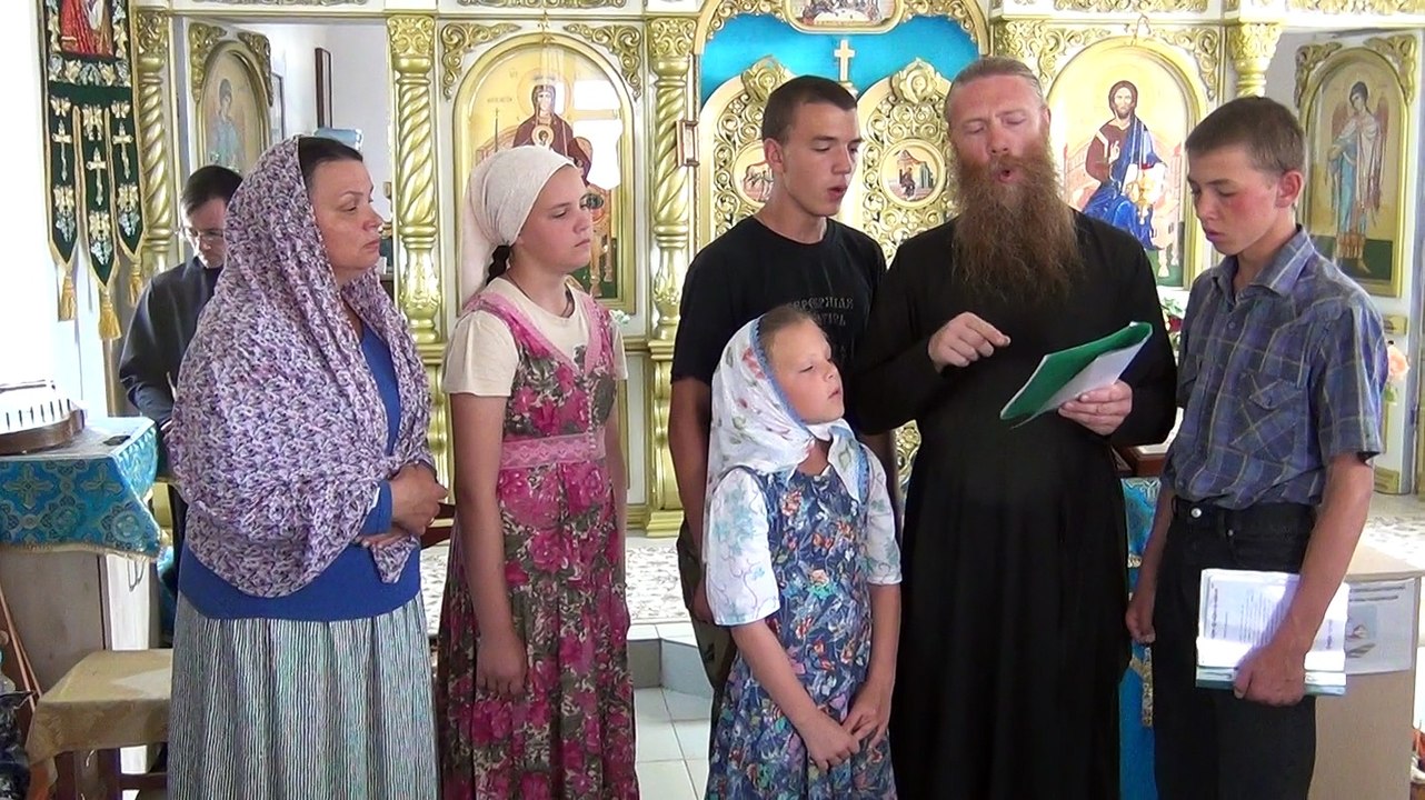 Семейный певческий ансамбль Зотовых "Живая старина". часть2. Сайт храма http://saintannakashin.cerkov.ru