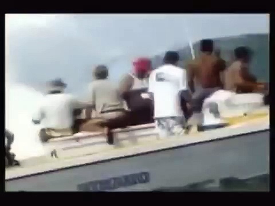 Vídeo mostra os maiores tombos em ondas gigantes