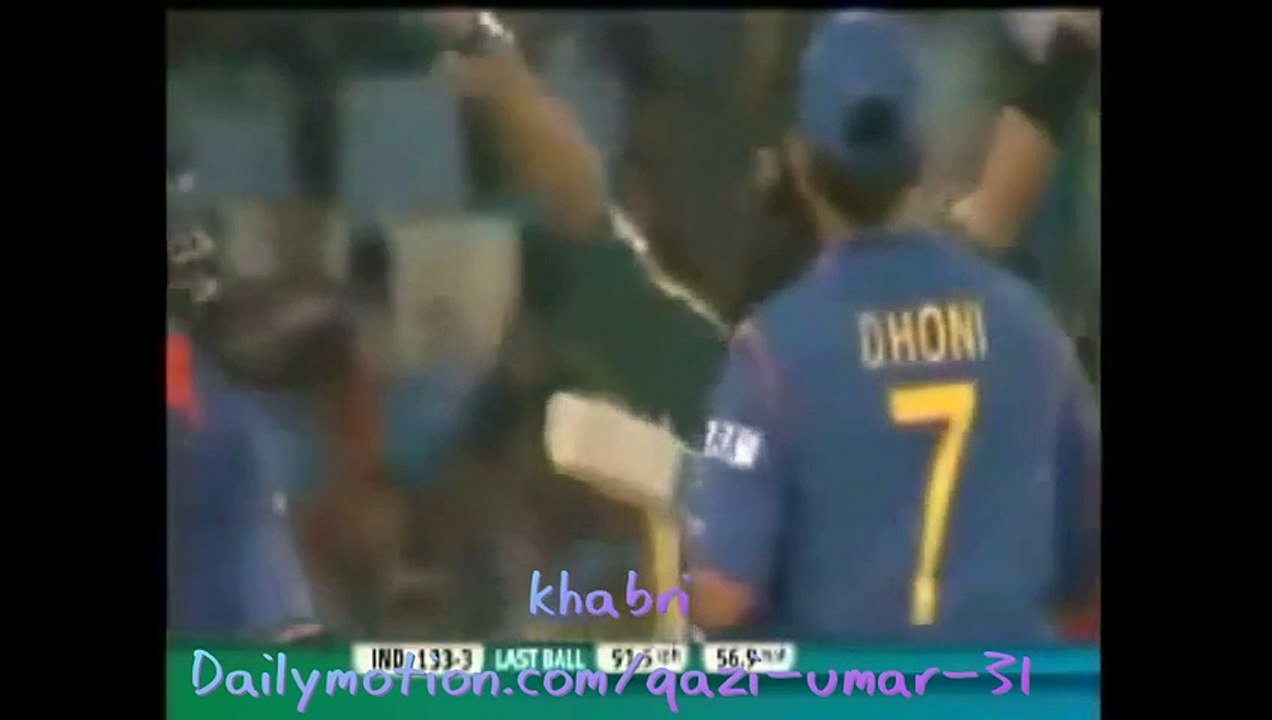 Afridi Kissing! to Shoaib Malik , junaid khan & Ahmed shehzad