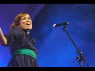 Karolina Goceva & Tose Proeski - Pomozi mi