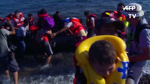 Les bénévoles en première ligne pour aider les migrants en Grèce