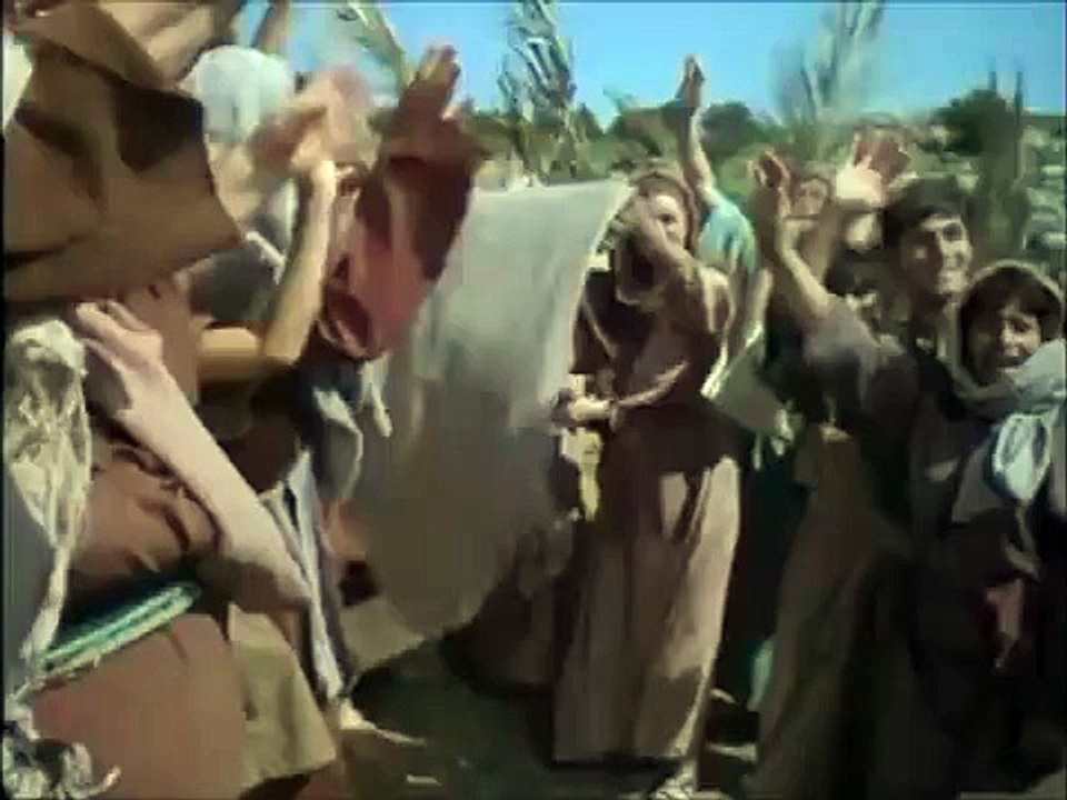 35)  ENTRADA TRIUNFAL EN JERUSALEN Y JESÚS LLORA. (LUCAS 19:35-44)