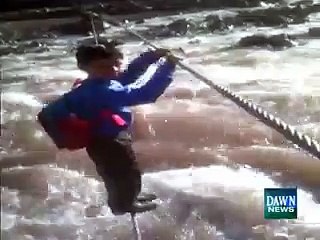 Kashmiri Child Putting Life in Danger to Reach School