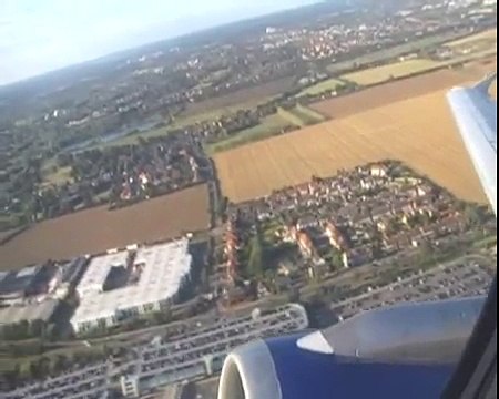 Airbus A320-211 BRITISH AIRWAYS G-BUSJ - Take-off from RWY 27R at London (Heathrow)