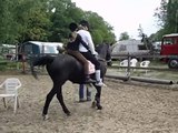 Voltige oefeningen in het ponykamp van Zorg voor Zorg