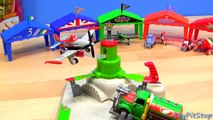 2014 Disney Planes Fill 'N' Fly Station Action Shifters Mattel Race Play-Set