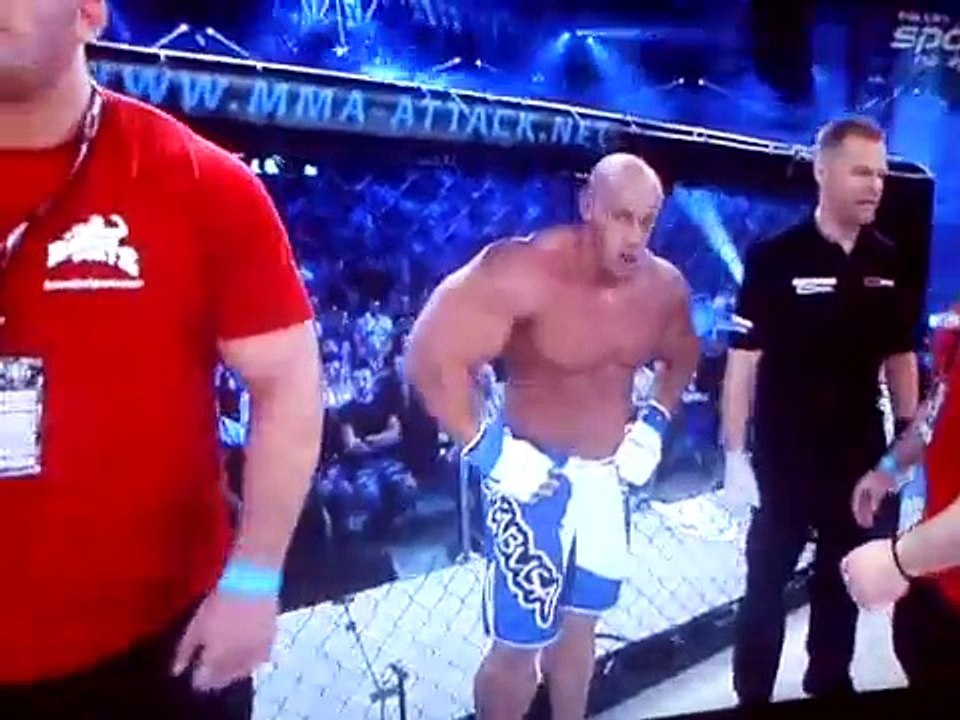 Wywiad i walka Robert Burneika vs Marcin Najman (2 runda)