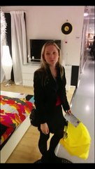 Il utilise les noms suédois imprononçables des produits IKEA pour exaspérer sa copine