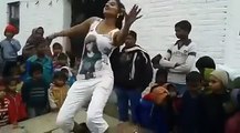 Desi Kuri da Kamal Desi Dance