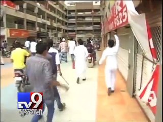 Mega Patel Rally: Youths indulge in vandalism during Ahmedabad bandh - Tv9