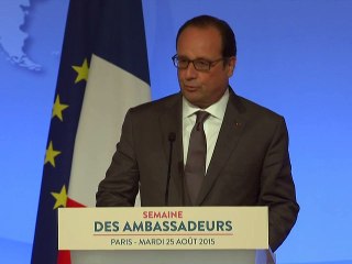 Thalys: "Nous devons nous préparer à d'autres assauts" affirme Hollande