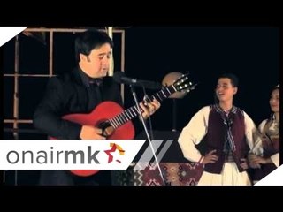 Alekso Dimov-Junak vrvi niz poljana zelena -  Etno Fest  Tri krusi 2012