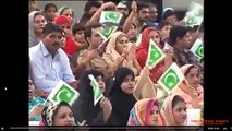 اے پی ایس سکول حملے کا شکار ہونے والی سکول ٹیچر نہایت جذباتی انداز میں ملی نغمہ گاتے ہوئے، ویڈیو دیکھئے۔