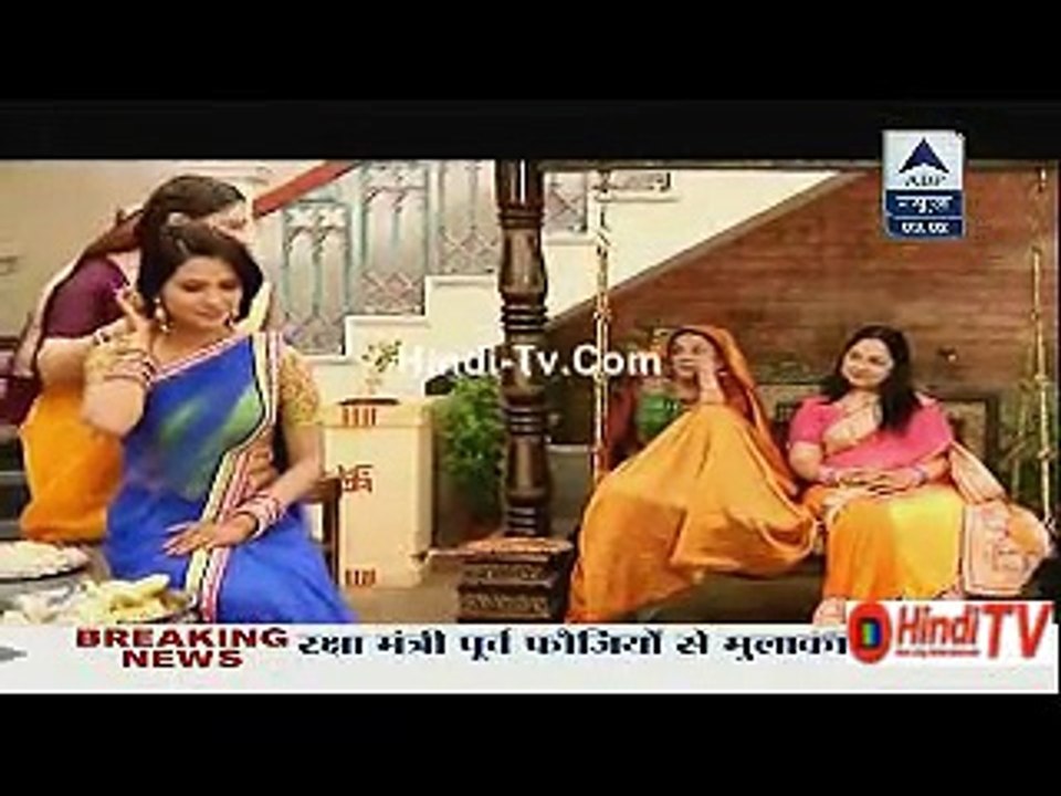 Mere Angne Mein 25th August 2015 Rishta Ka Tana Baana Hindi-Tv.Com
