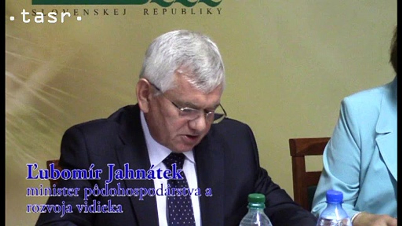 Ľubomír Jahnátek: 86.8% medu na trhu je vyrobeného na Slovensku