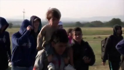 Un millier de migrants arrivent en Serbie en l'espace d'une journée