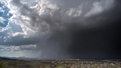 Time lapse: Stunning microburst thunderstorm in Arizona
