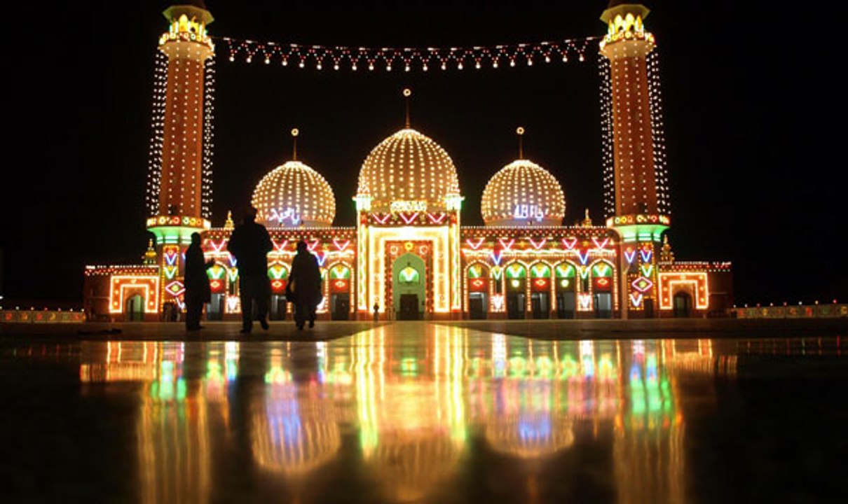 14 اگست جشنِ آزادی پہ واہ کینٹ پہ بننے والیCapital Tv کی مکمل رپورٹ دیکھیے اس ویڈیو میں۔