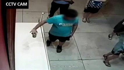 Un niño daña accidentalmente un valioso cuadro del siglo XVII