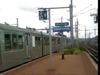 Train défoncé graffiti tag