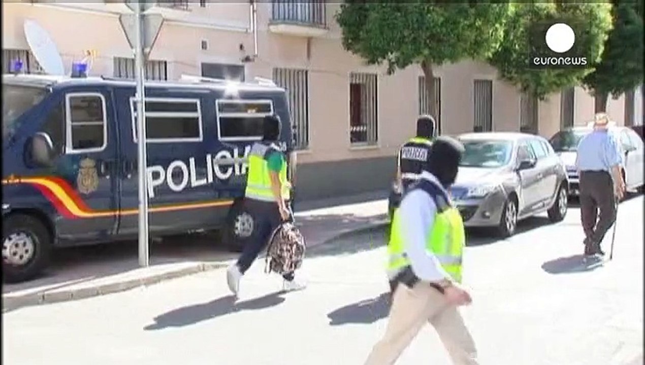 В Испании и Марокко арестованы 14 вербовщиков боевиков для "Исламского государства"