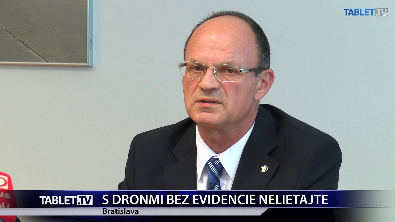 Drony a veľké modely lietadiel sa musia evidovať na Dopravnom úrade