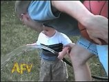 Bebeğin su ile imtihanı! kid funny video