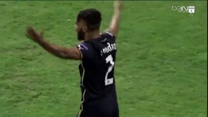 Doublé et passe de Soudani face  à Skendebreu