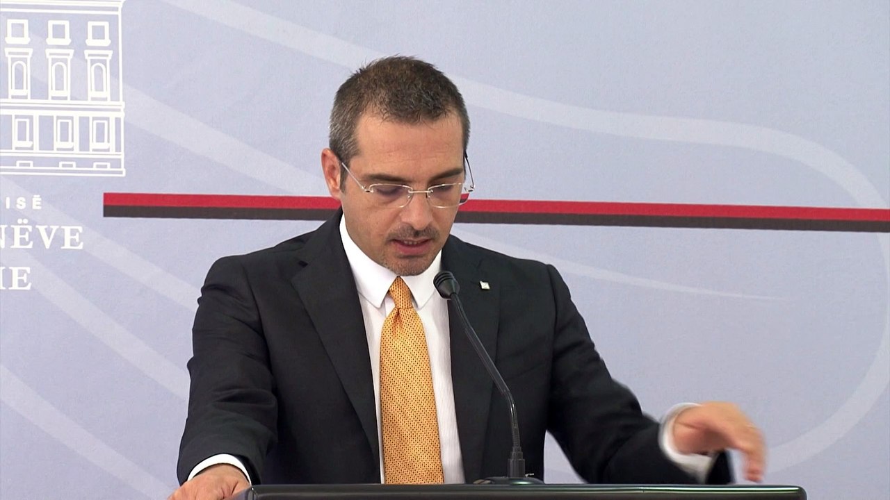 SAIMIR TAHIRI EMIGRANTET