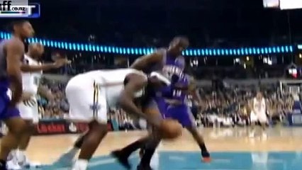 A wardrobe malfunction SEXY GIRLS