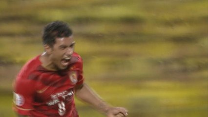 Chine - Le coup franc Juninhesque signé Paulinho