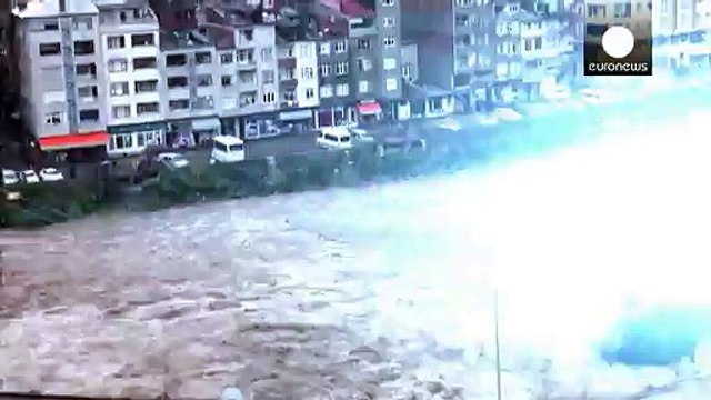Inondazioni in Turchia, almeno otto morti e due dispersi nel Nordest