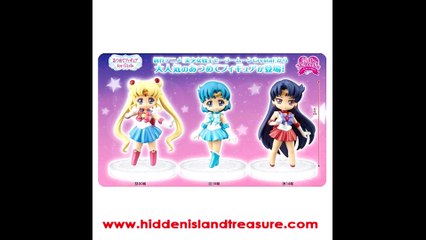 SailorMoon dolls,statues,and more.