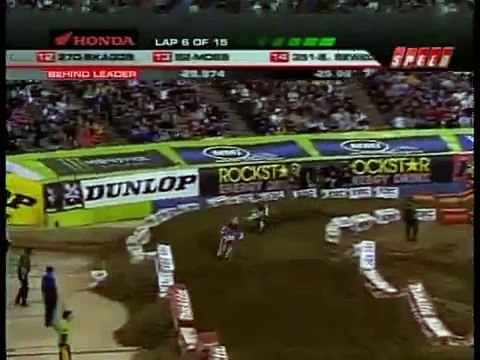 Incredibile incidente Villopoto Supercross