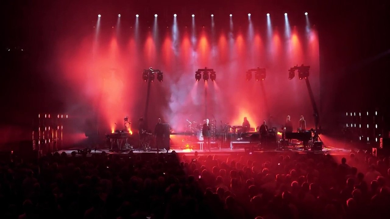 Peter Gabriel - Biko Live (Back to Front Tour - London)