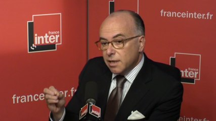Les fiches S «ne sont pas des mandats d’arrêt internationaux», assure Cazeneuve