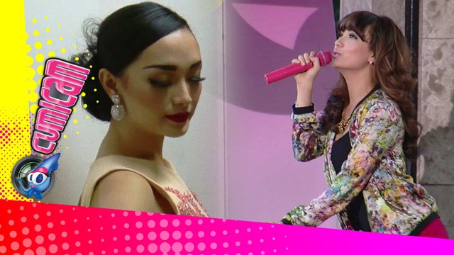 Zaskia Gothik Makin Seksi - Cumicam 26 Agustus 2015