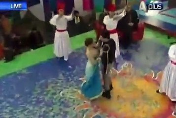 How Sahir Lodhi is Covering the Body of Girl