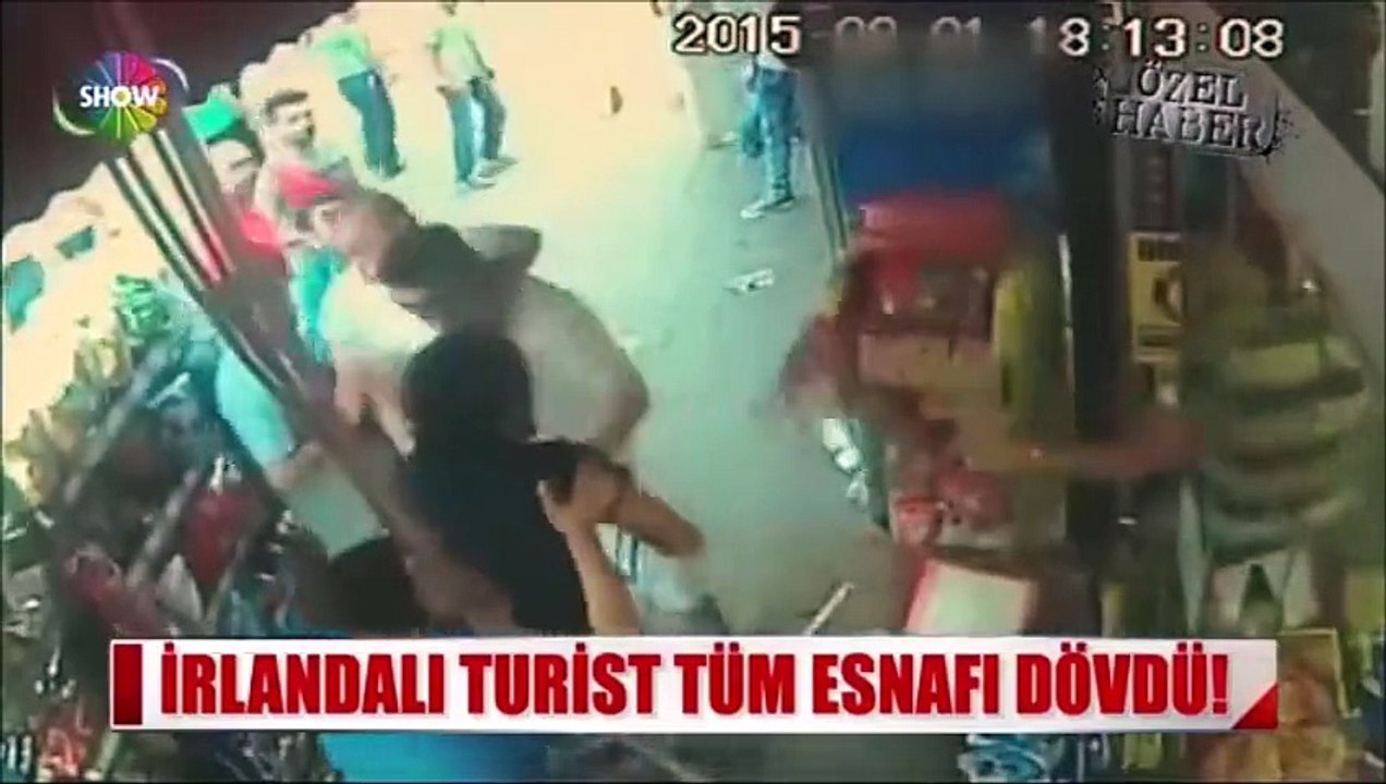 İrlandalı turist Aksaray'da tüm esnafı dövdü!!