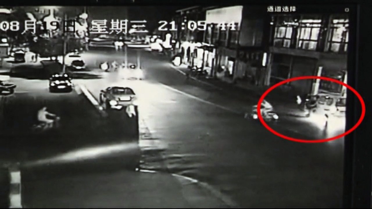 Burning minibus sets China shop alight